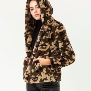 Love tree fleece jacket